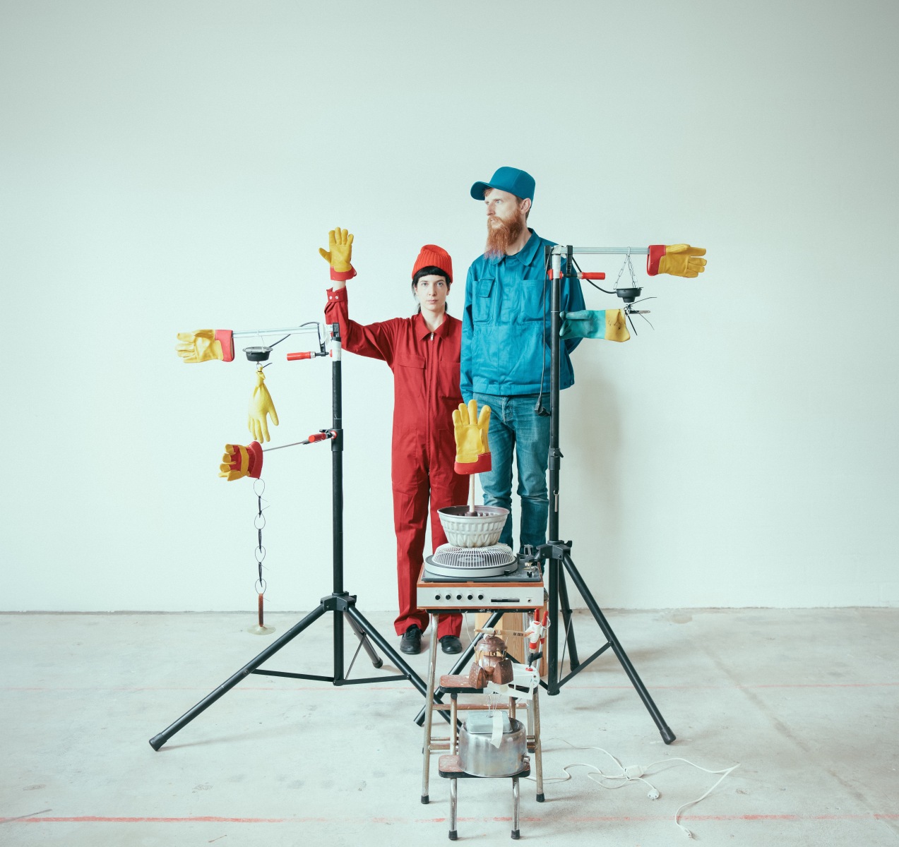 ROBOT_Color_A3_Roland_Bucher_Chine_Curchod_Photo_Ralph_Kuehne-1